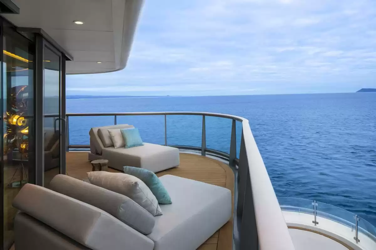 el Celebrity Flora :   1