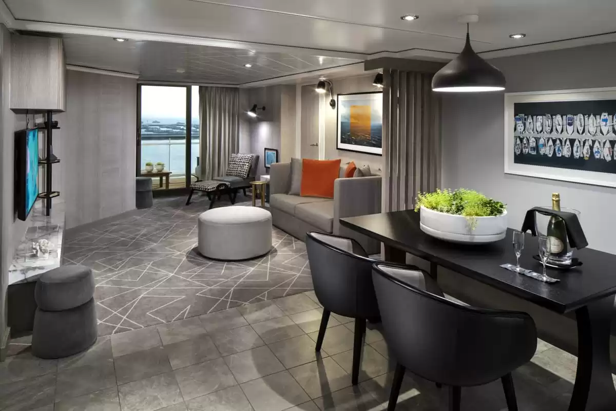 el Celebrity Millennium :   14