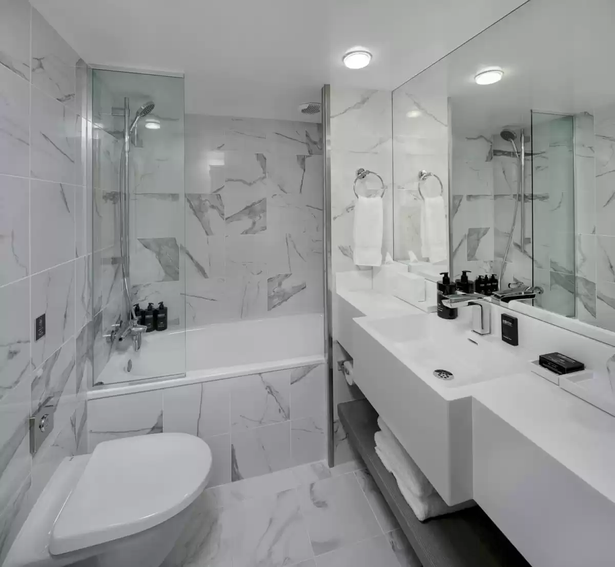 el Celebrity Millennium :   16