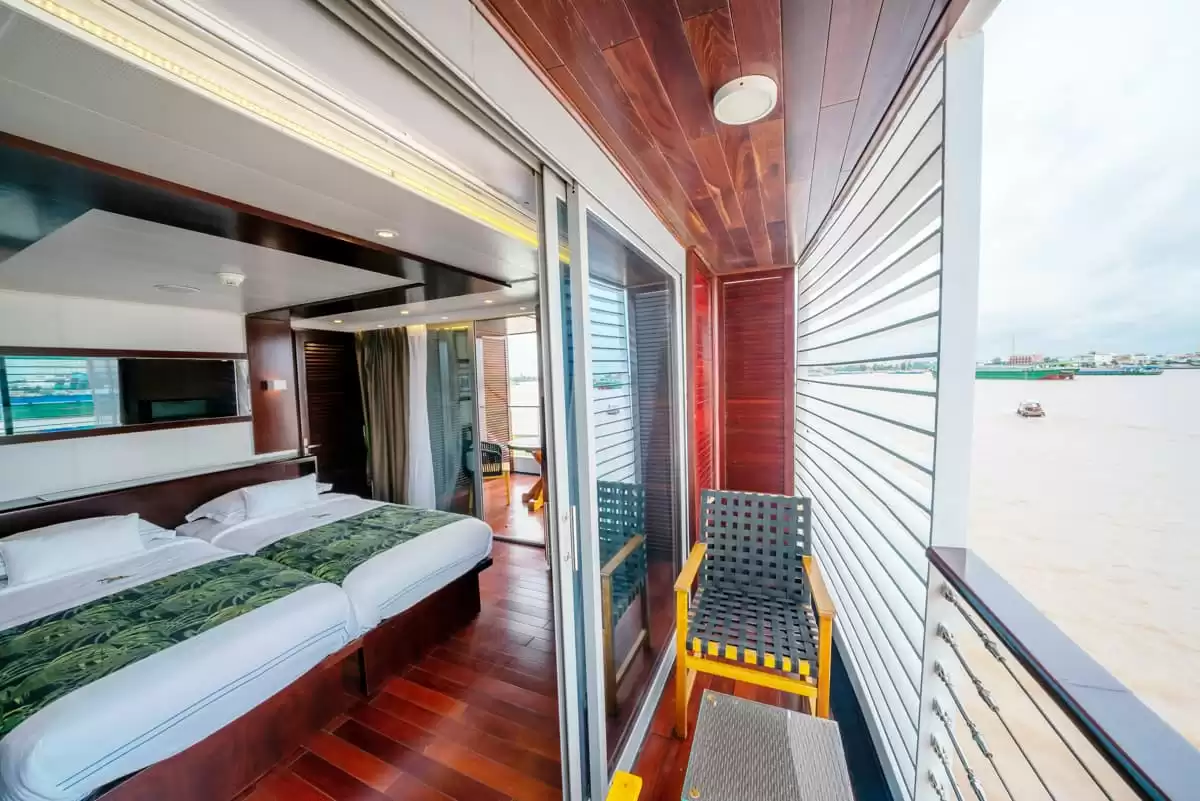 el Rv Indochine II :   5