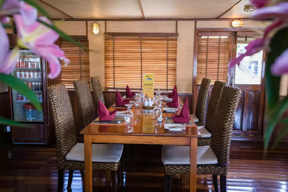 el RV indochine :  cabine 6