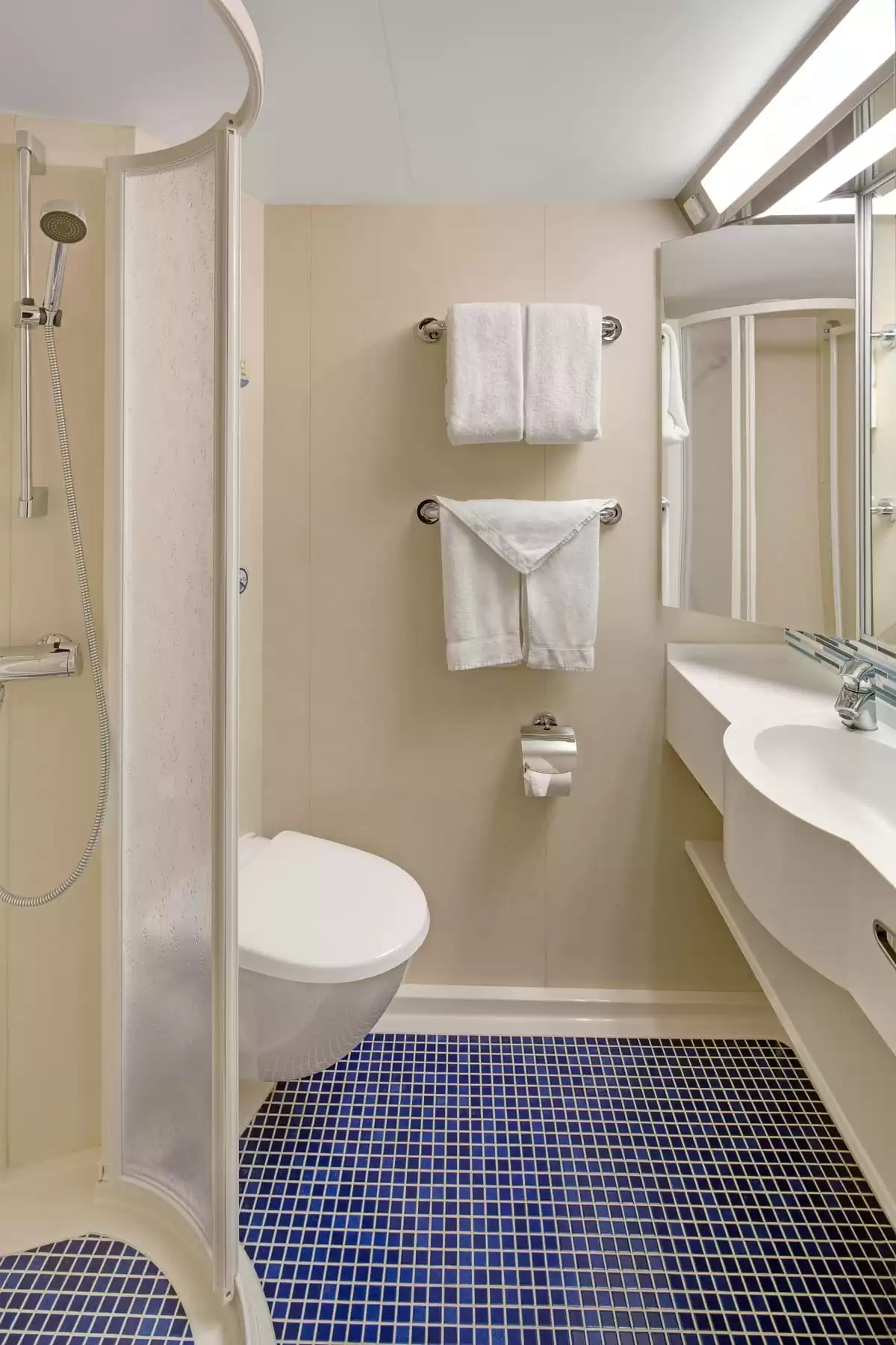 el Jewel of the Seas :   22