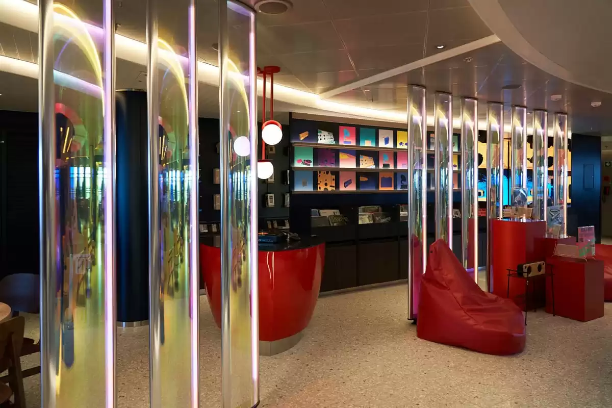 el Valiant Lady :  cabine 146