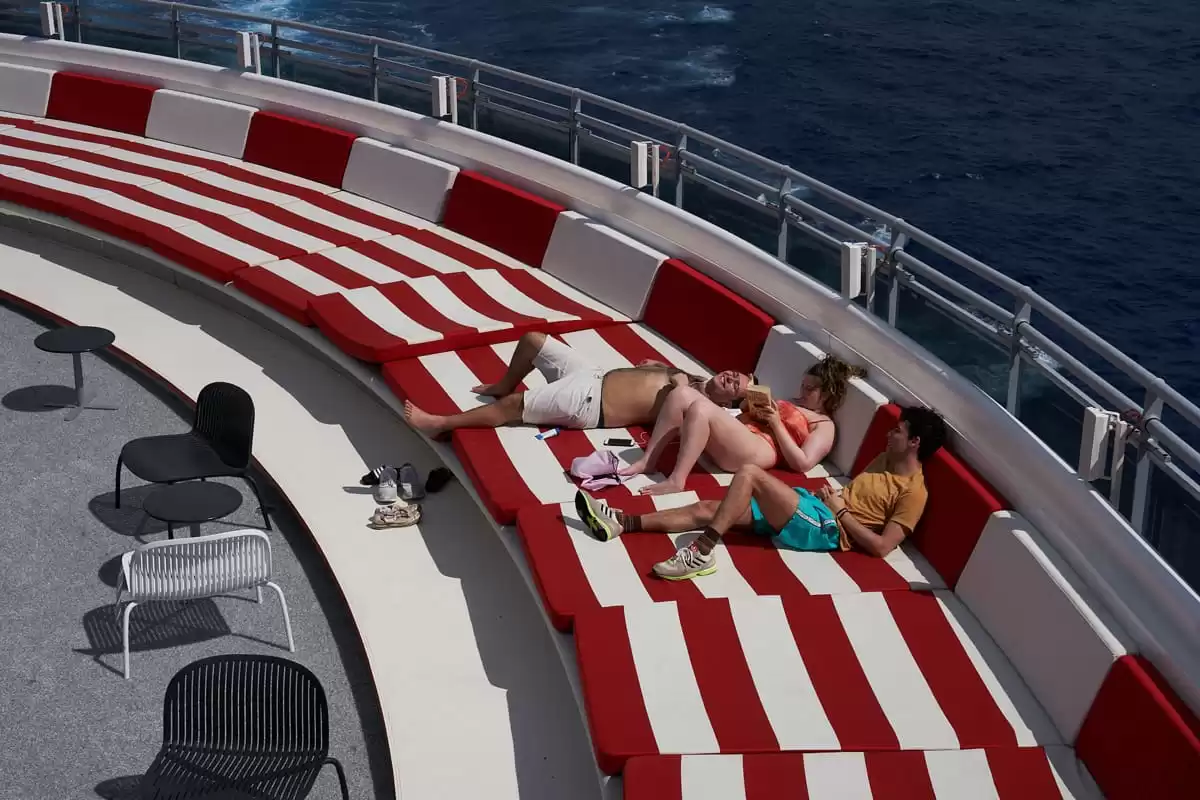 el Valiant Lady :  cabine 185