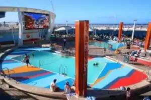 Main Pool (Piscina Principal)