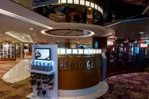 Photo Gallery & Shop