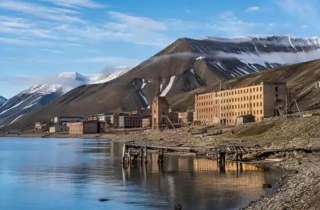 Pyramiden