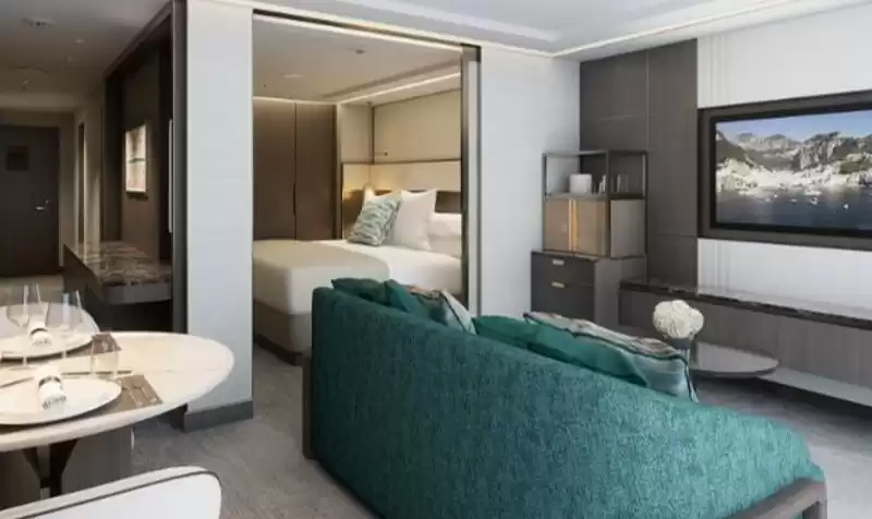 The Signature Mid Suite