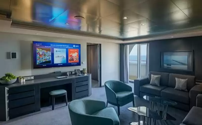 Yacht Club Royal Suite