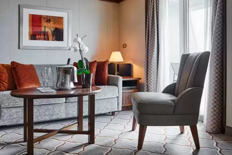 Suite Medallion